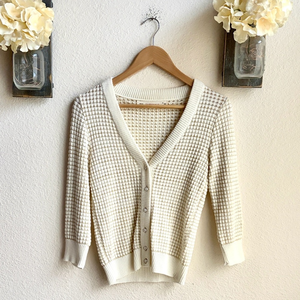 Zara Cream V-Neck Waffle Knit Cardigan Sweater - Picture 3 of 7